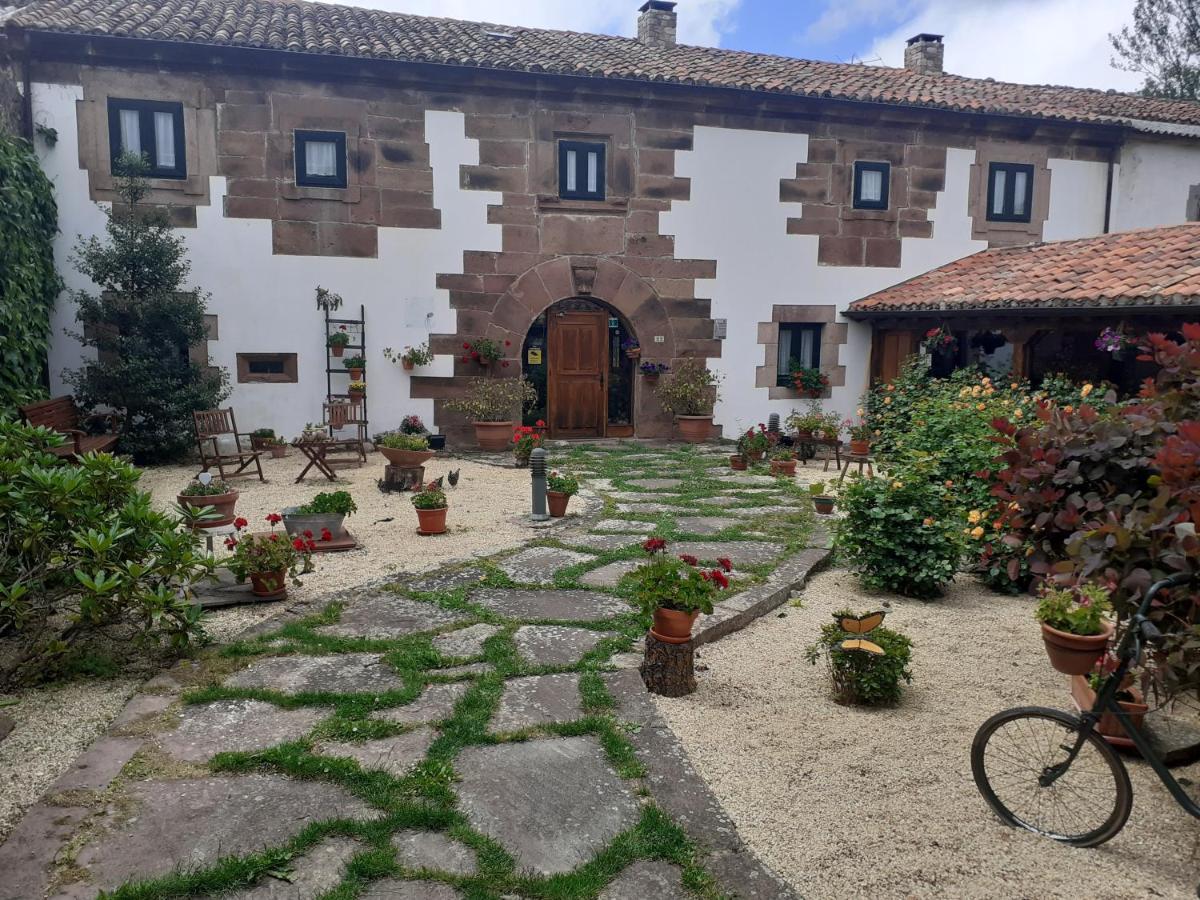 Hotel La Casona De Barrio, Alto Campoo Barrio  エクステリア 写真